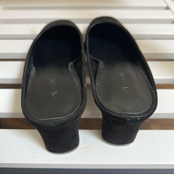 Black mules from OAK + FORT - Picture 3 of 6